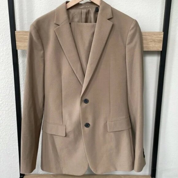 Theory Clinton Seersucker Wool Blend Suit - 38R, 29” - Picture 1 of 11